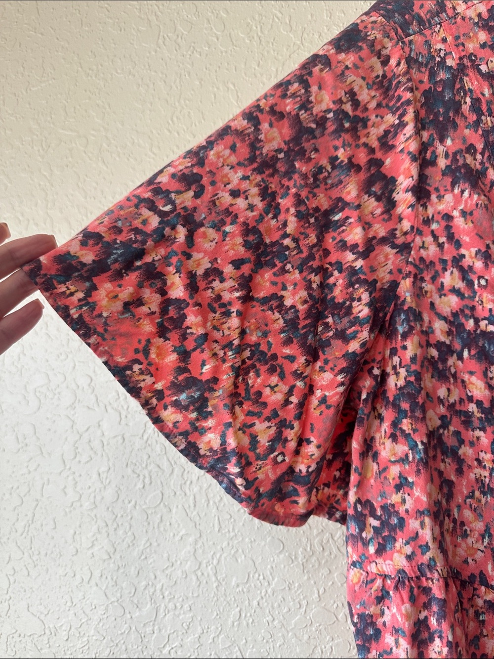 Multicolored Abstract Print Top - Picture 4 of 11